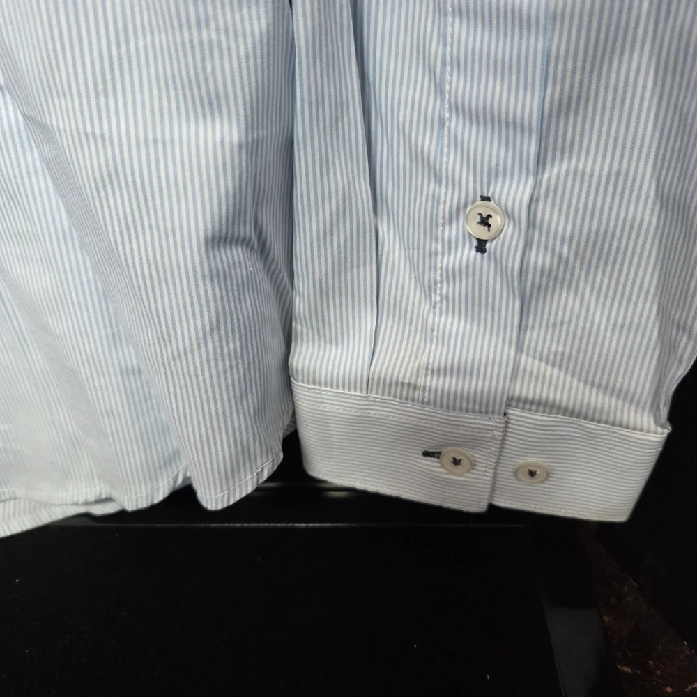 H&M Men's Large Light Blue Pinstripe Button Down Shirt
